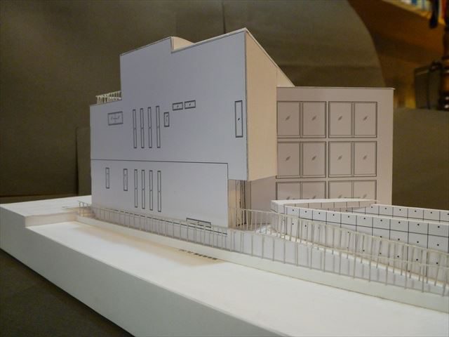 tnk_模型_130608_062_R